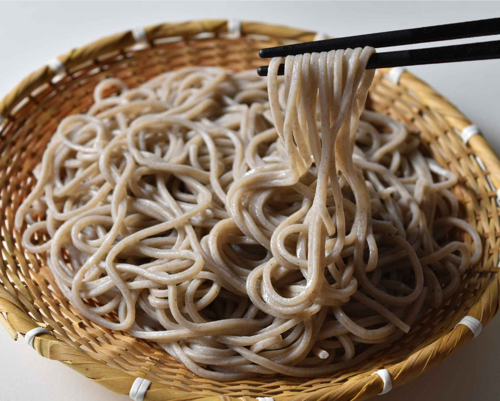 一休そば 北海道 蘭越町産 生そば（8人前） – 一休製麺｜公式